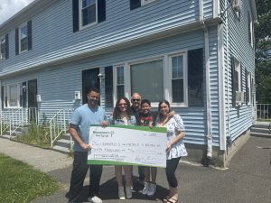 Grant recipient, Kim with TruNorth Mortgage lender.